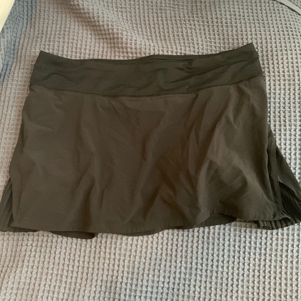 Black lululemon skirt